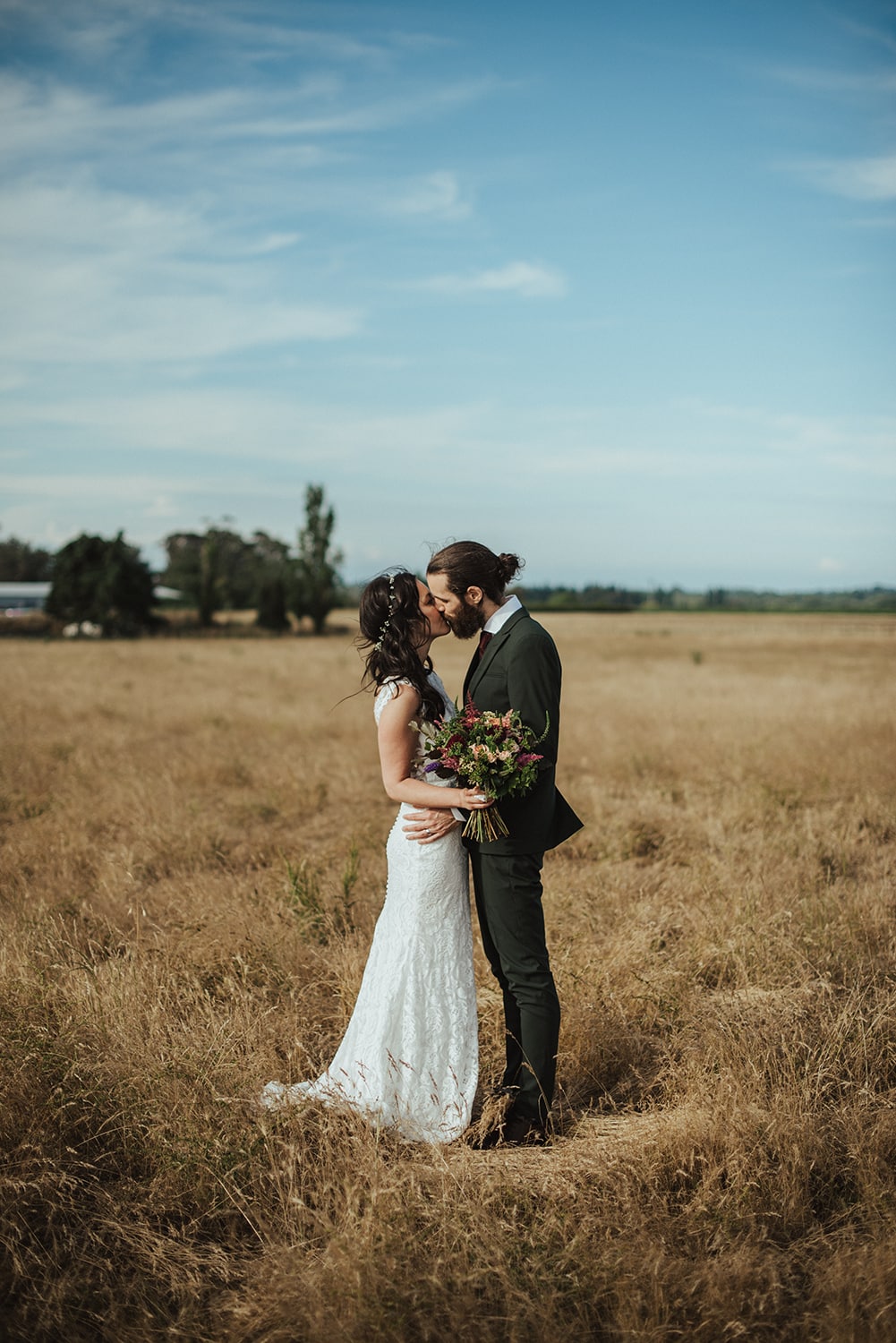 Tash & Matt - Red Barrel Winery, Hawke's Bay Wedding | www.meredithlord.com