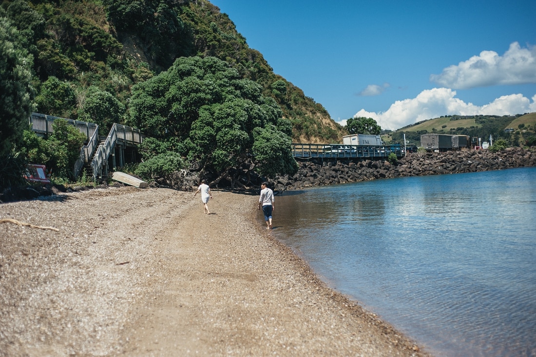 Mei & Joshua - Waiheke Island Pre-Wedding, New Zealand | www.meredithlord.com