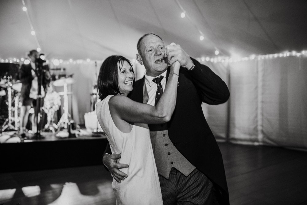 Kate & Shay - Feilding Farm Wedding | www.meredithlord.com