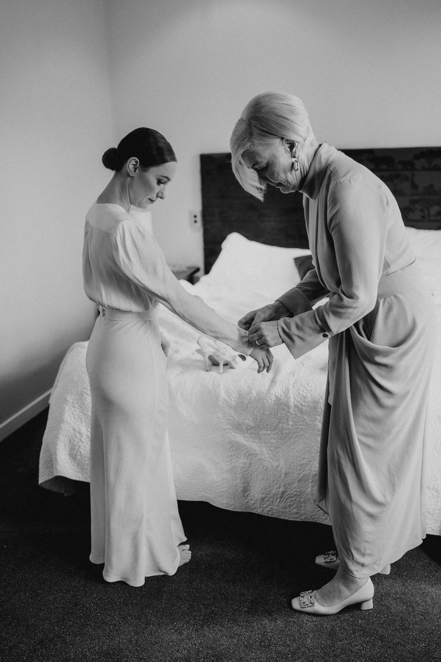 Francesca & Samir - The River House, Black Tie Wedding | www.meredithlord.com