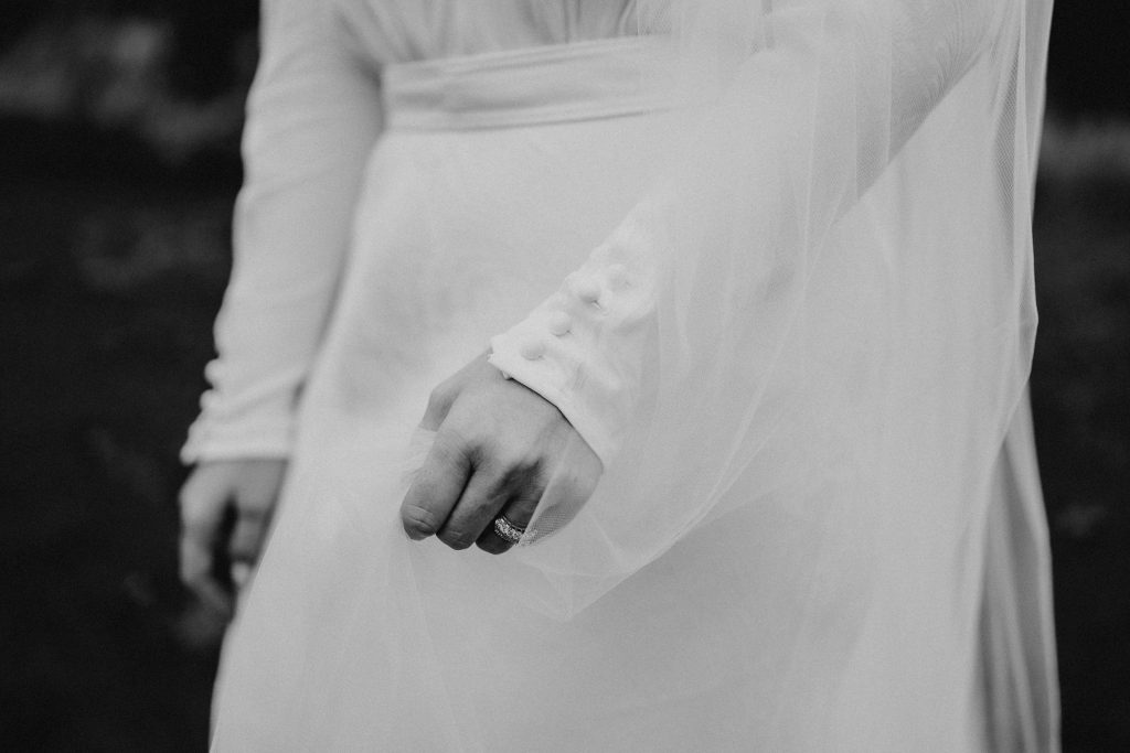 Francesca & Samir - The River House, Black Tie Wedding | www.meredithlord.com