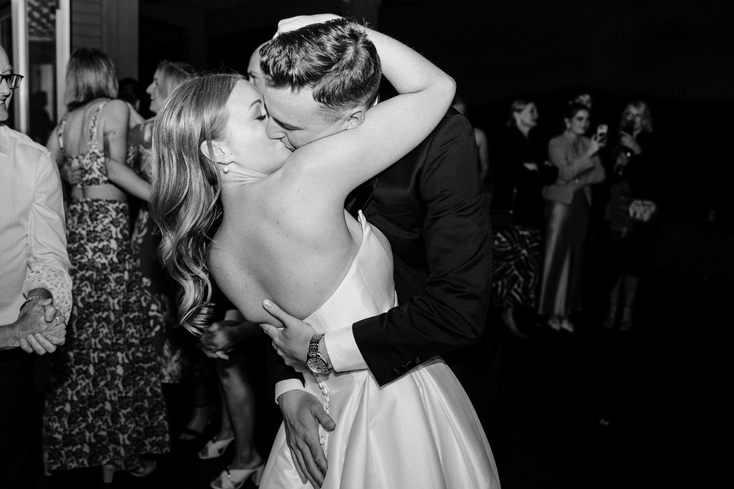 Lauren & Ryan - Dublin, Ireland Wedding | Meredith Lord Photography www.meredithlord.com