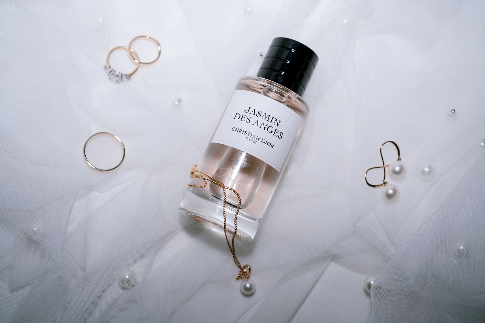 Elegant Auckland Wedding, photographed by New Zealand and Europe based wedding photographer Meredith Lord