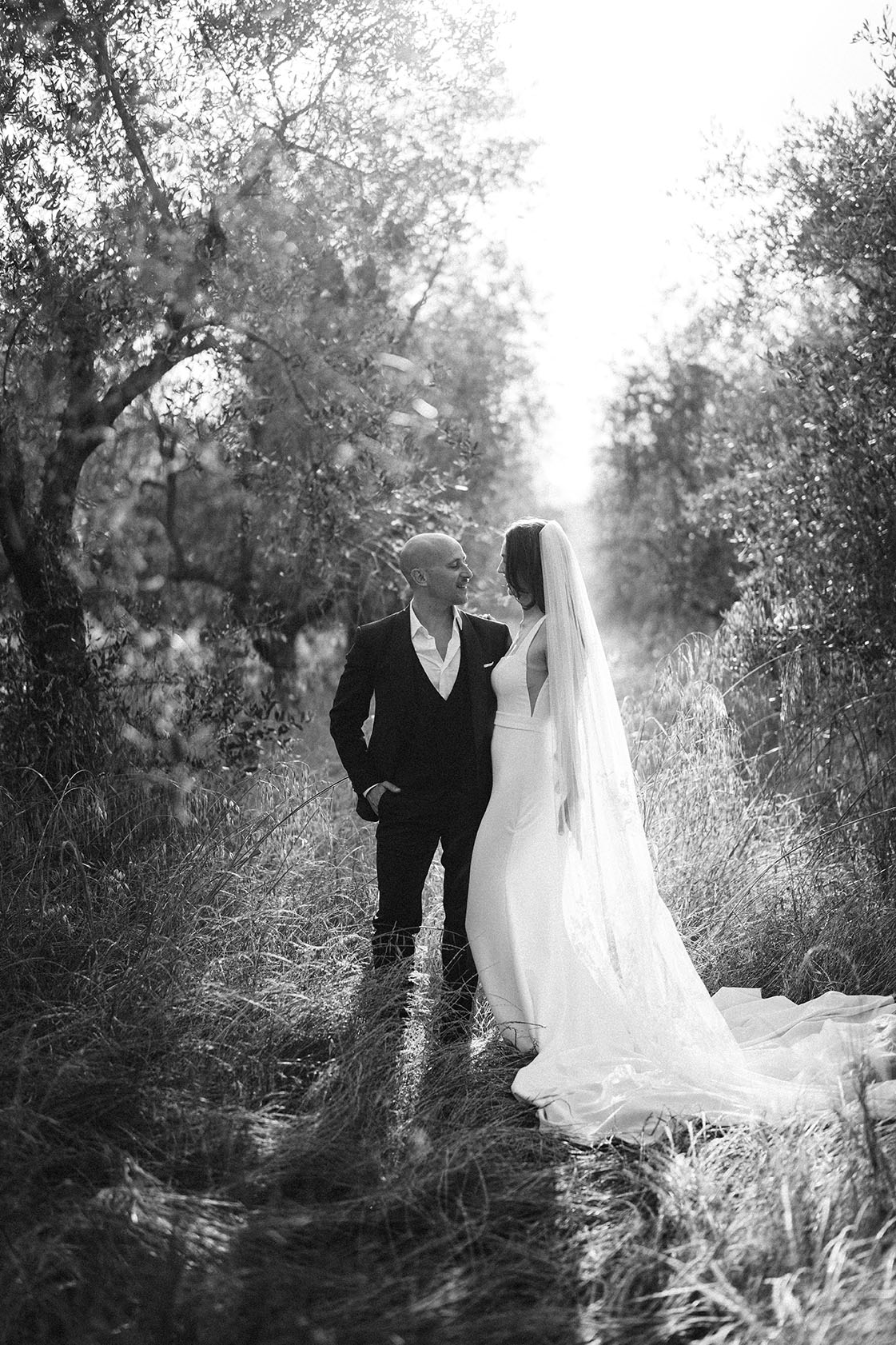 Destination wedding in Tuscany, Italy, photographed by New Zealand and Europe based wedding photographer Meredith Lord