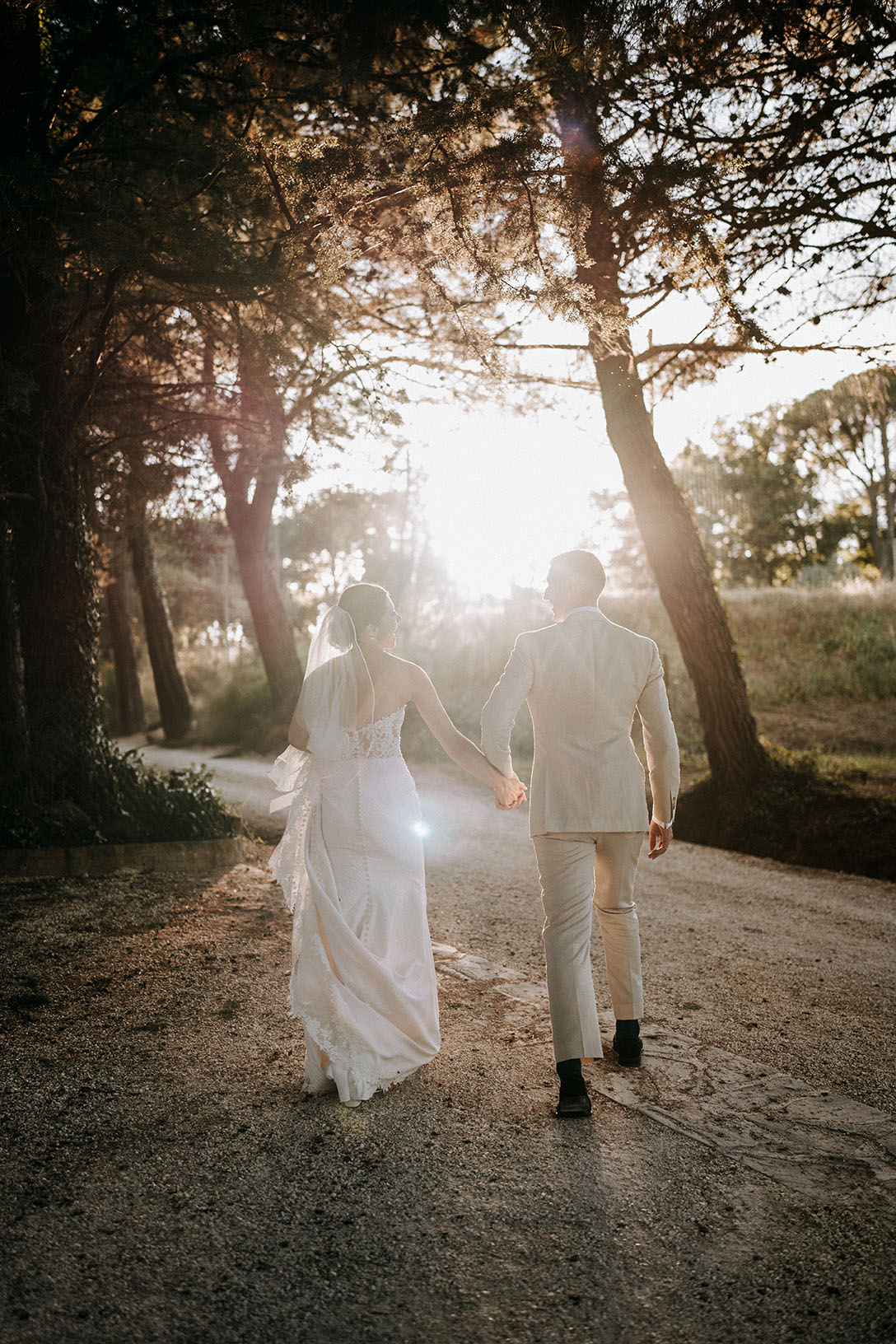 Laura & Tim - Villamena, Assisi, Umbria, Italy Wedding | Meredith Lord Photography www.meredithlord.com - Meredith Lord Photography Destination wedding in Assisi, Italy, photographed by New Zealand and Europe based wedding photographer Meredith Lord
