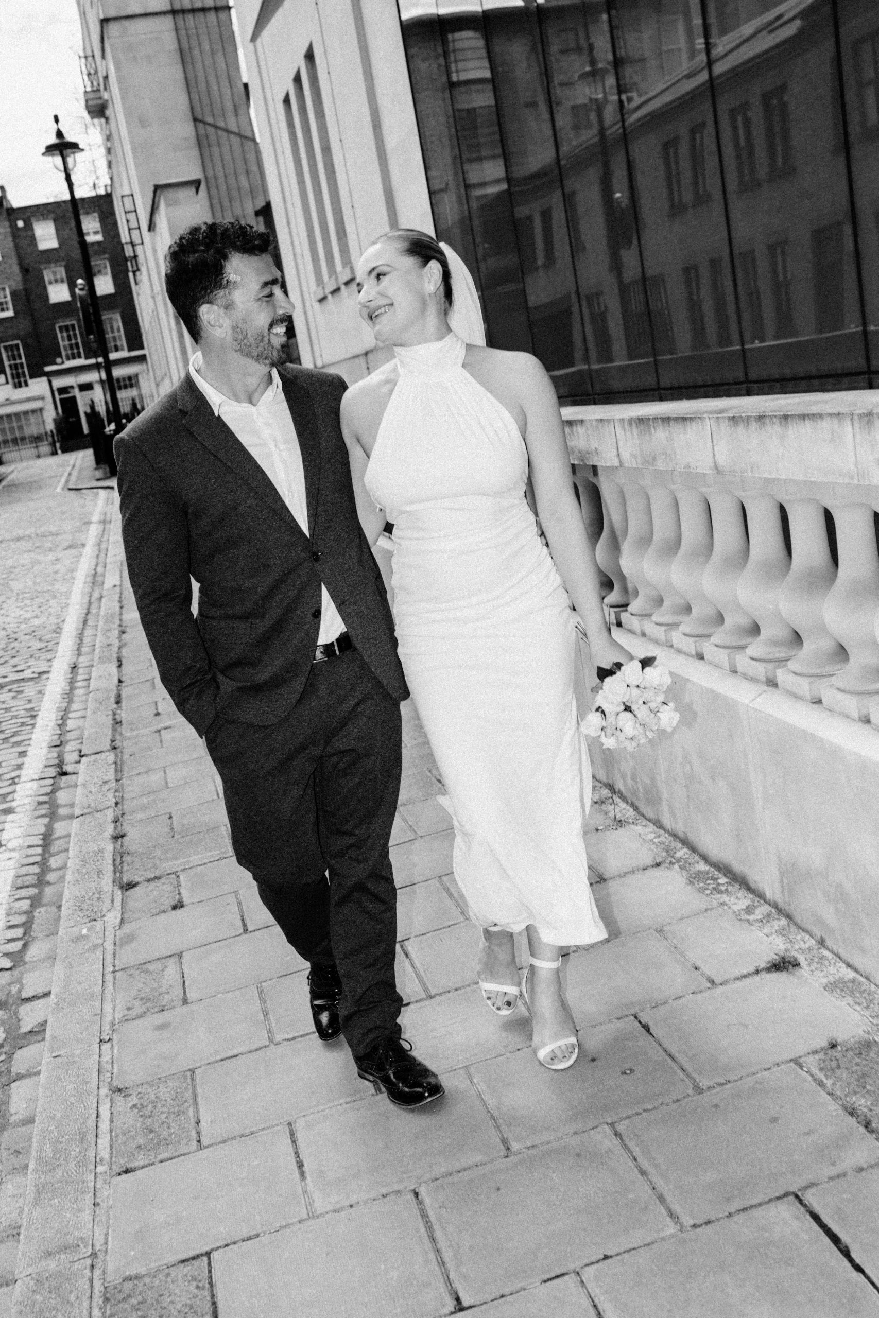 Intimate London town hall wedding, photographed by New Zealand and Europe based wedding photographer Meredith Lord