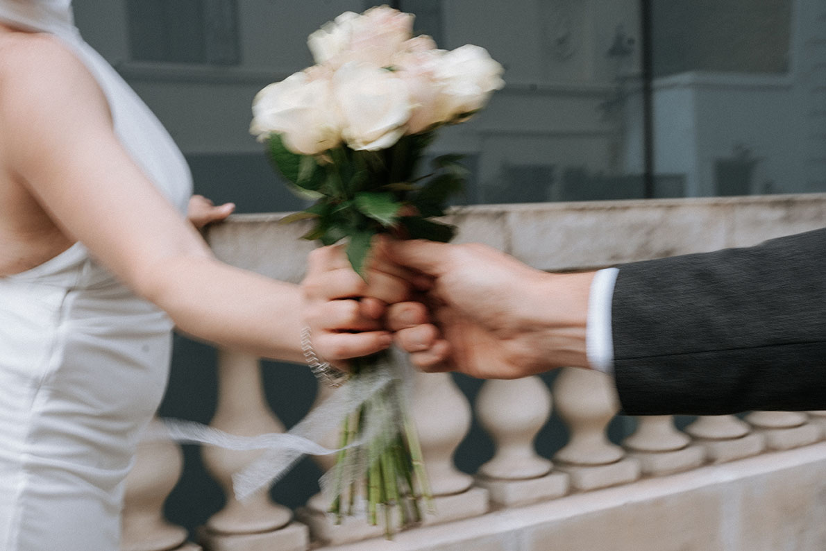 London, Marleybone Town Hall Wedding | Meredith Lord Photography www.meredithlord.com