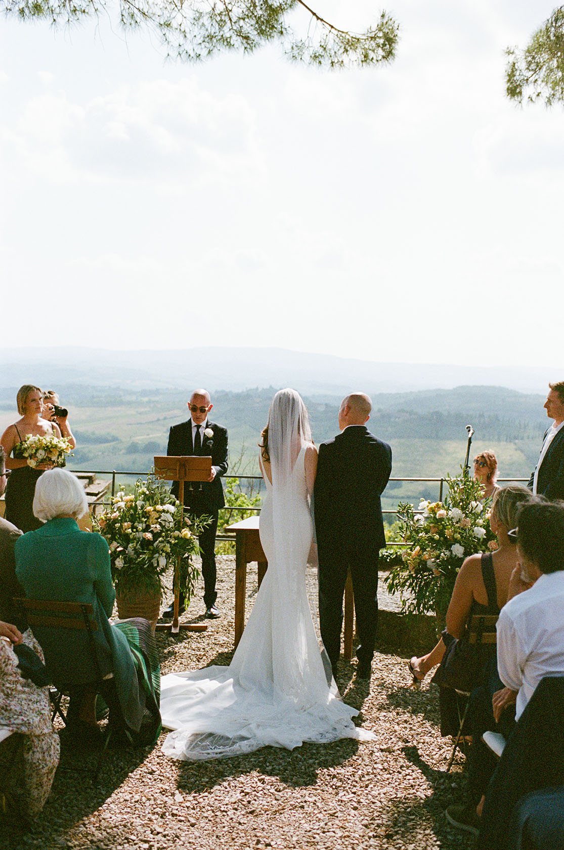 Destination wedding in Tuscany, Italy, photographed by New Zealand and Europe based wedding photographer Meredith Lord