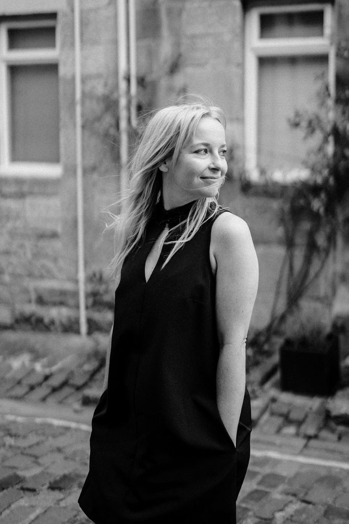 Destination Edinburgh Anniversary Session, photographed by New Zealand and Europe based wedding photographer Meredith Lord